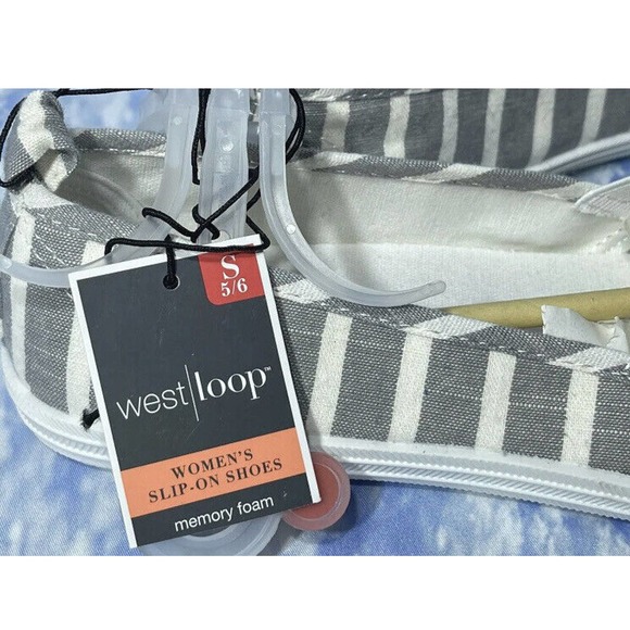 West Loop Women's Slip On Shoes Walking Shoes Size S 5/6 Memory Foam Grey White - Picture 5 of 6